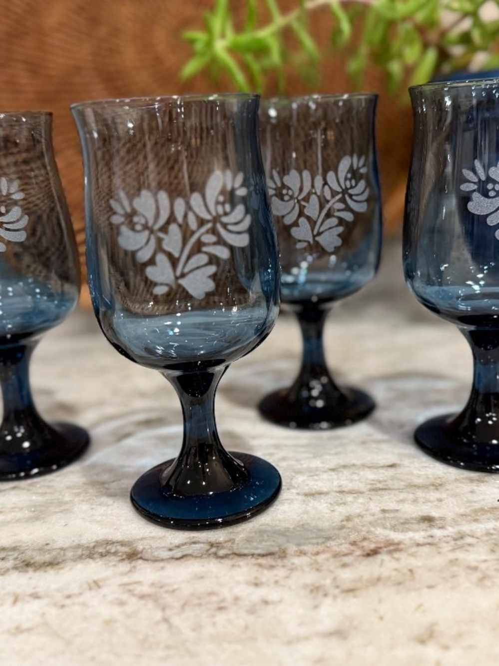 Pfaltzcraft Yorketowne Blue Etched Floral Stemmed Wine Glasses - Set of 4